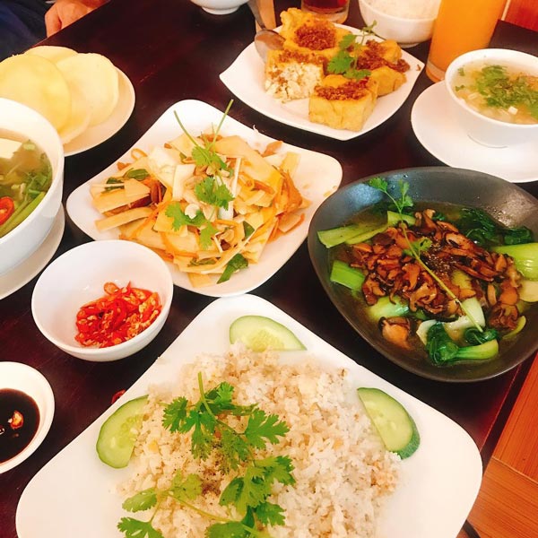 15 quán chay Sài Gòn ăn một lần là nhớ