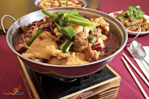 14 món bạn phải ăn khi đến Phượng Hoàng Cổ Trấn!