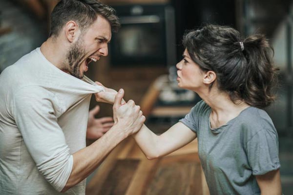 ĐỪNG DẠI LÀM NHỮNG ĐIỀU NÀY Ở DUBAI NẾU KHÔNG MUỐN BỊ TRỤC XUẤT HOẶC BỎ TÙ