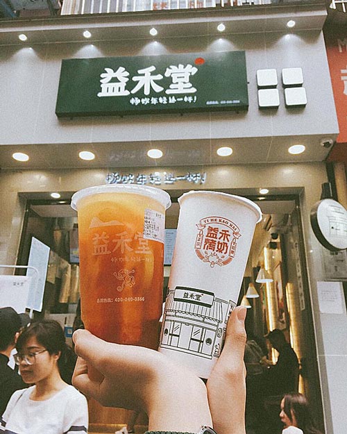 Hà Khẩu 'chiếm sóng' du lịch hè, thế chỗ Phượng Hoàng cổ trấn