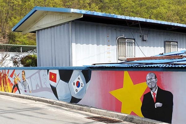 Quê ông Park Hang-seo xây dựng làng du lịch Việt Nam