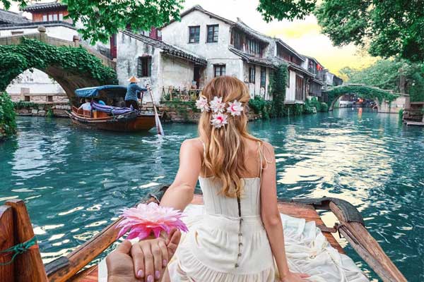 Ghé thăm 7 cổ trấn nghìn năm tuổi đẹp ngất ngây ở Trung Quốc