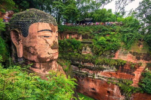Du lịch Lạc Sơn – Khám phá Lạc Sơn Đại Phật và tinh hoa ẩm thực Tứ Xuyên