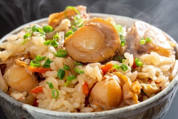 Top 10 Món Ăn Ngon Mùa Thu Nhật Bản Không Thể Bỏ Lỡ