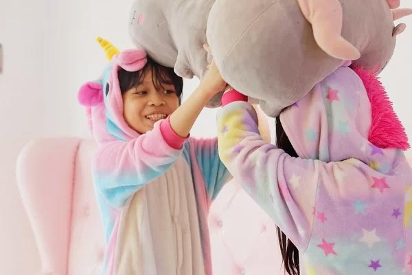 HÀ NỘI - Quán cà phê trang trí theo phong cách ngựa một sừng