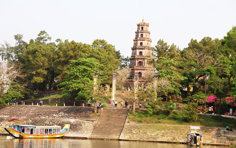 HUẾ
