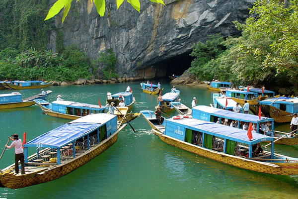 tour  huee