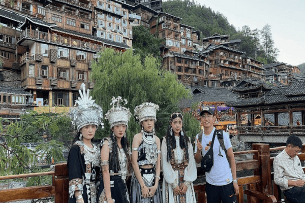Tour Quý Dương – Cổ Trấn Thanh Nham – Thiên Hộ Miêu Trại 6N5Đ No Shop