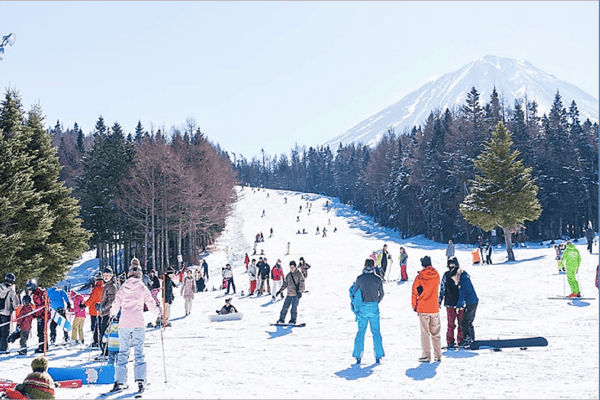 Tour Nhật Bản Mùa Đông 5N5Đ – Trượt Tuyết Fujiten, Osaka, Kyoto,