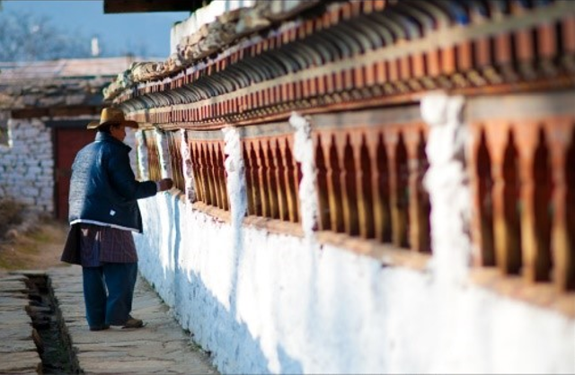 TOUR BHUTAN