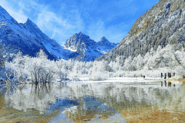 Tour Thành Đô – Cửu Trại Câu 6N5Đ | Trượt Tuyết & Ngắm Cảnh Tuyết | Sichuan Airlines