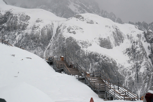 TOUR LE GIANG - DAI LY