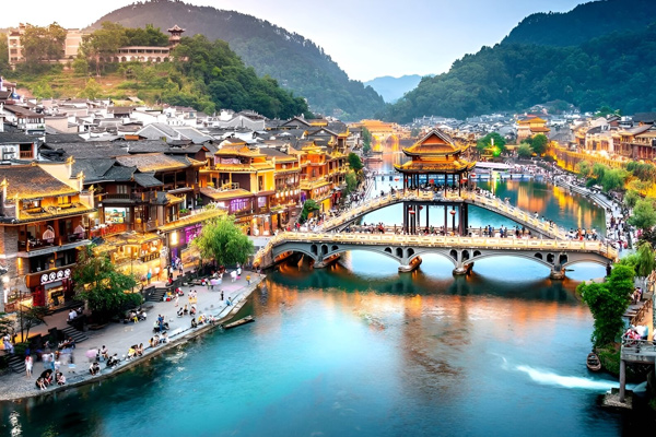 Tour Trung Quốc mùa đông: Nghi Xương – Trương Gia Giới – Phượng Hoàng Cổ Trấn 5 ngày 4 đêm
