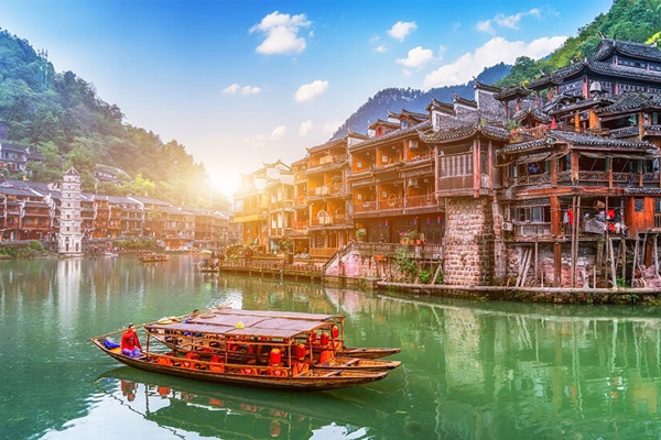 TOUR DU LỊCH TRUNG QUỐC [NGHI XƯƠNG - TRƯƠNG GIA GIỚI - PHƯỢNG HOÀNG CỔ TRẤN] THỜI GIAN: 05 NGÀY 04 ĐÊM