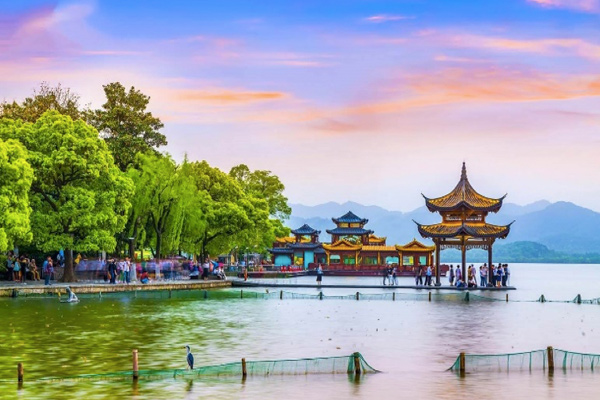 CHƯƠNG TRÌNH THAM QUAN DU LỊCH  [THƯỢNG HẢI  –  VÔ TÍCH -  Ô TRẤN – HÀNG CHÂU]  (THỜI GIAN: 05 NGÀY 04 ĐÊM)